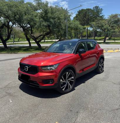 VOLVO XC40 1.5 T5 RECHARGE R-DESIGN GEARTRONIC